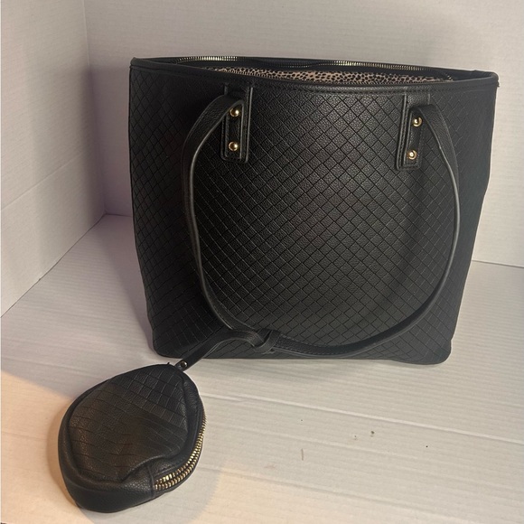 Handbags - Cheetah Print Tote Bag and Coin Pouch